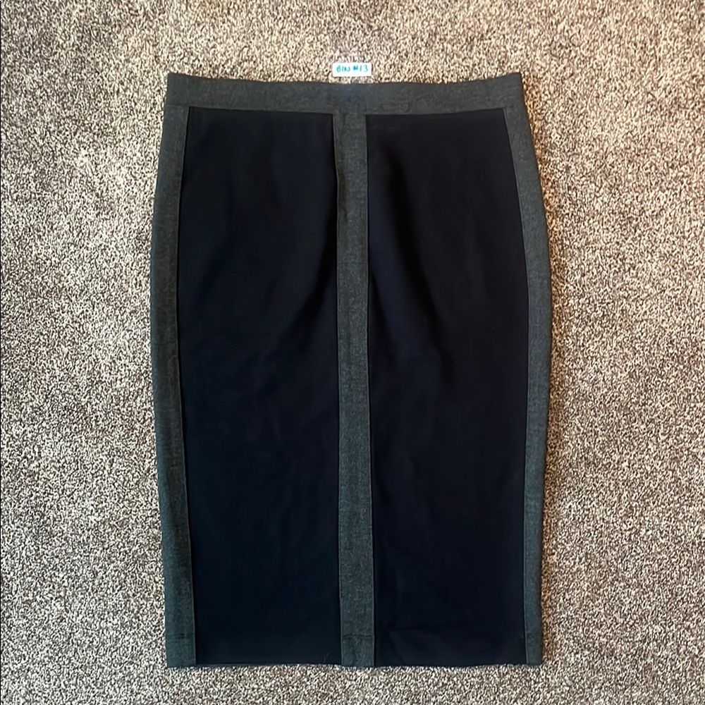 Elegant Black and Gray Pencil Skirt